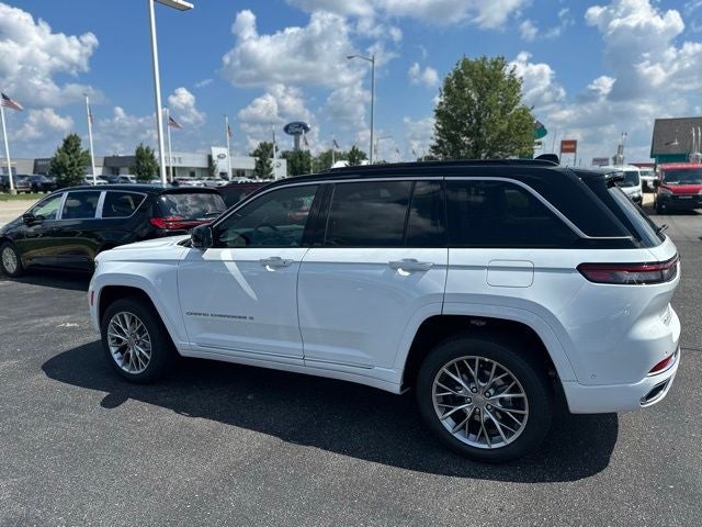 2025 Jeep Grand Cherokee GRAND CHEROKEE SUMMIT 4X4