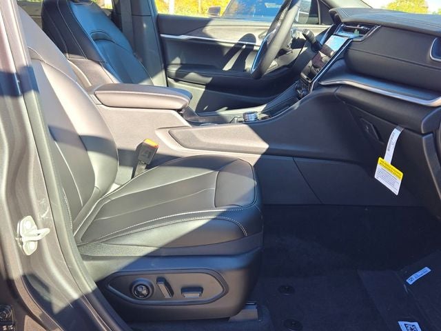 2025 Jeep Grand Cherokee L GRAND CHEROKEE L LIMITED 4X4