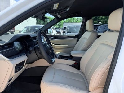 2025 Jeep Grand Cherokee L Limited 4x4