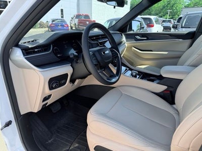 2025 Jeep Grand Cherokee L Limited 4x4