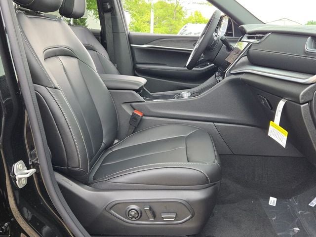 2025 Jeep Grand Cherokee L GRAND CHEROKEE L LIMITED 4X4