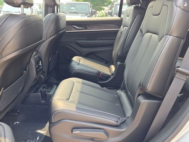 2025 Jeep Grand Cherokee L GRAND CHEROKEE L LIMITED 4X4