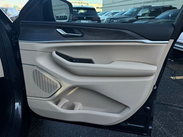 2025 Jeep Grand Cherokee L GRAND CHEROKEE L LIMITED 4X4