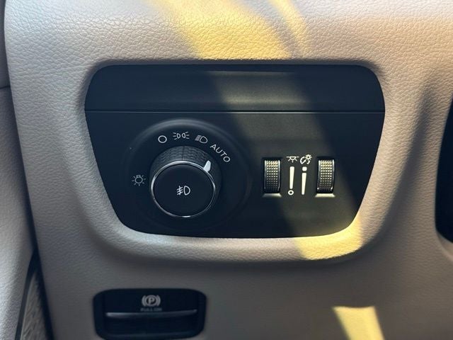 2025 Jeep Grand Cherokee L GRAND CHEROKEE L LIMITED 4X4