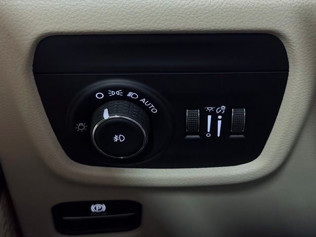 2026 Jeep Grand Cherokee L GRAND CHEROKEE L LIMITED 4X4
