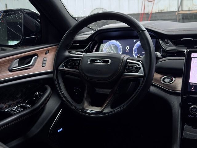 2022 Jeep Grand Cherokee L Summit 4x4