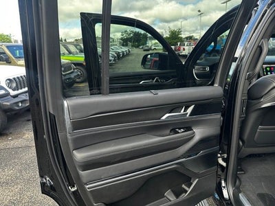 2026 Jeep Grand Wagoneer GRAND WAGONEER SUMMIT OBSIDIAN 4X4