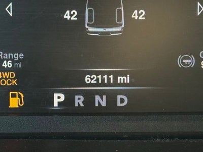 2022 RAM 1500 Classic Tradesman Crew Cab 4x4 5'7' Box