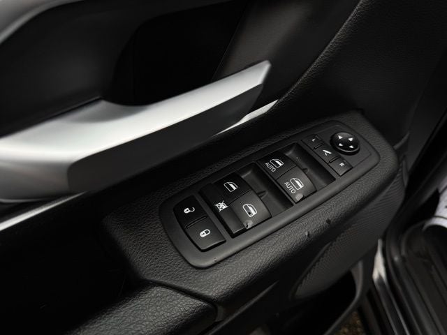 2019 RAM 1500 Big Horn/Lone Star Crew Cab 4x4 5'7' Box