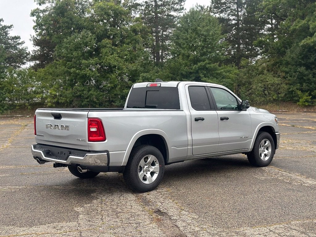 2027 RAM 1500 Big Horn/Lone Star