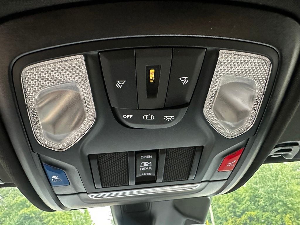 2027 RAM 1500 Big Horn/Lone Star