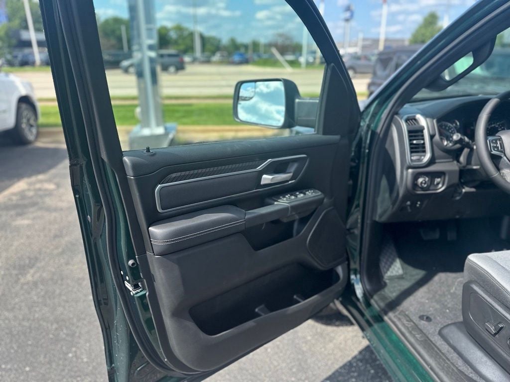2026 RAM 1500 RAM 1500 BIG HORN QUAD CAB 4X4 6'4' BOX