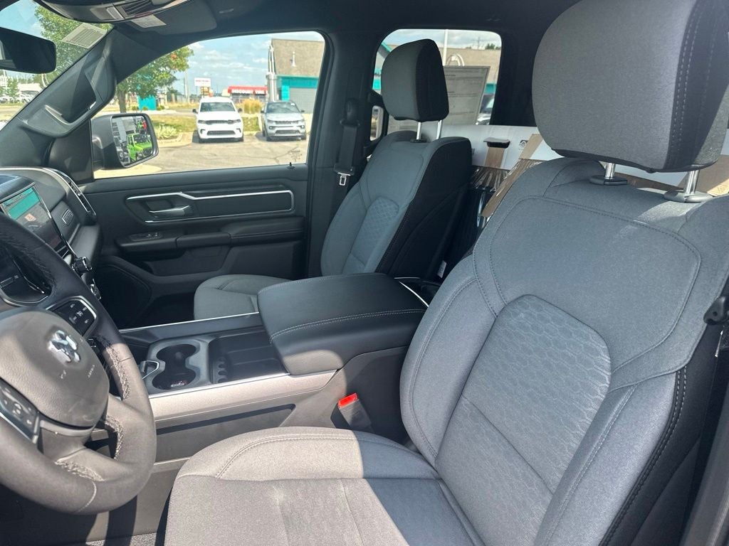 2026 RAM 1500 RAM 1500 BIG HORN QUAD CAB 4X4 6'4' BOX