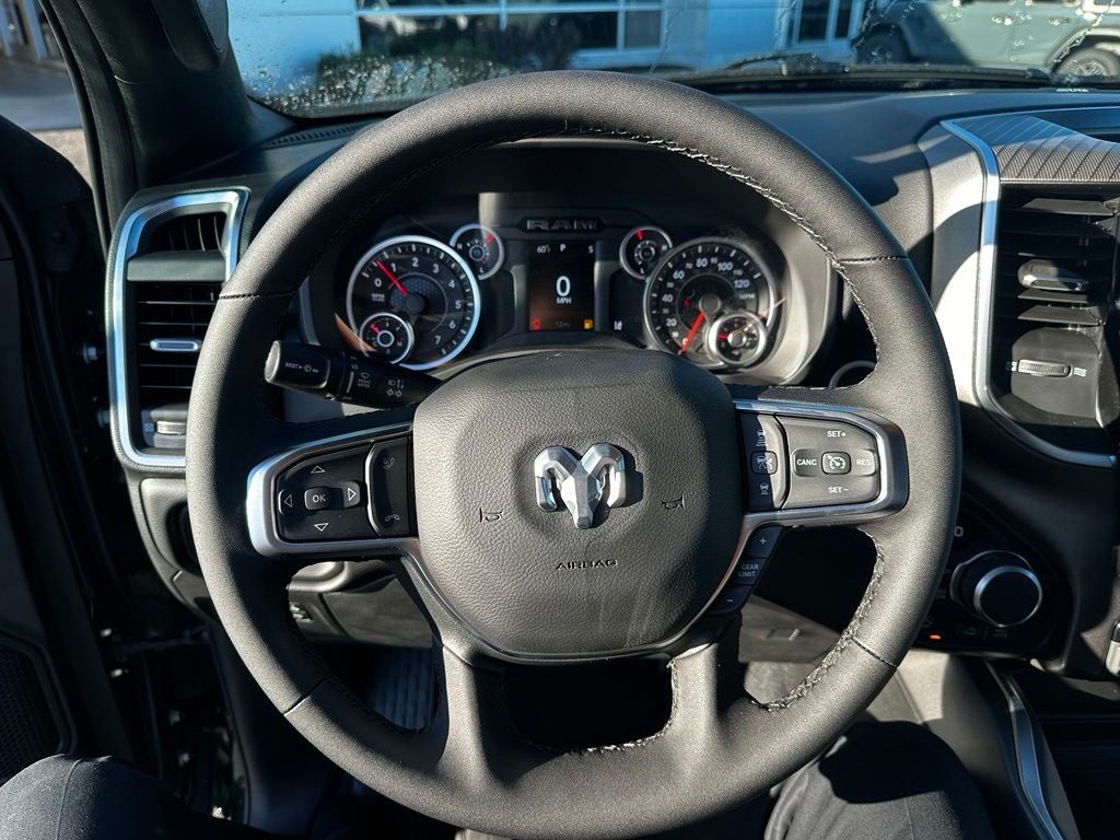 2027 RAM 1500 Big Horn/Lone Star
