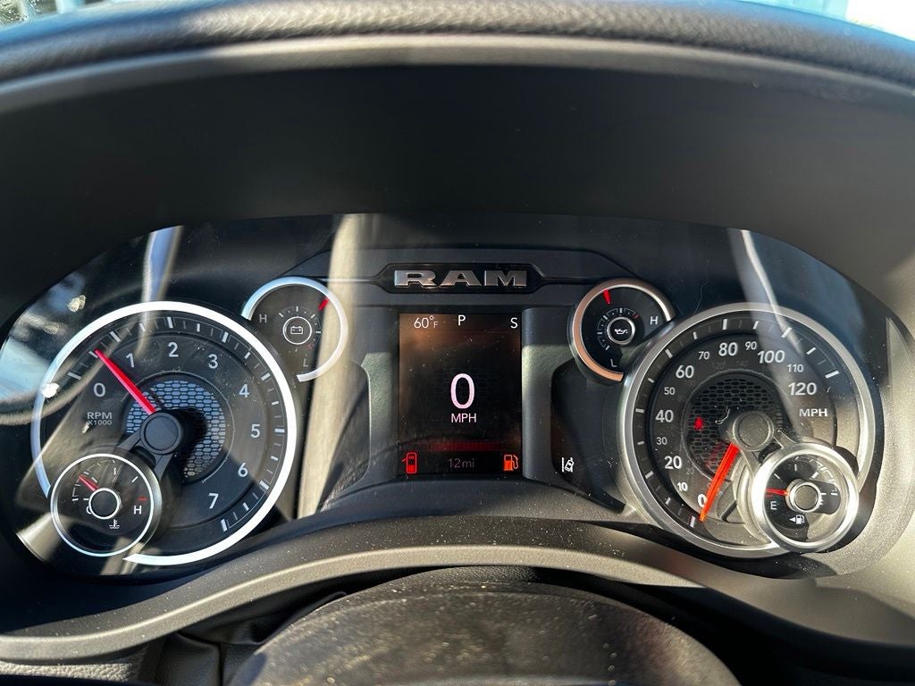 2027 RAM 1500 Big Horn/Lone Star
