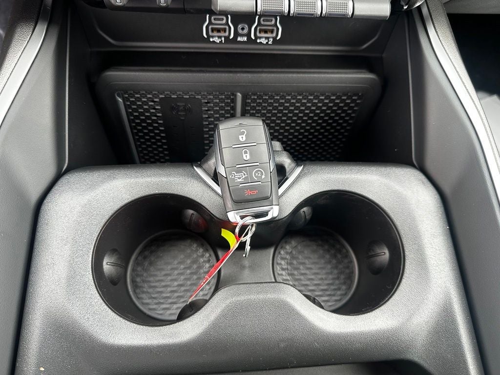 2027 RAM 1500 Big Horn/Lone Star