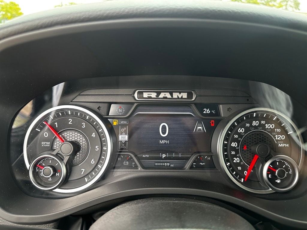 2027 RAM 1500 Big Horn/Lone Star