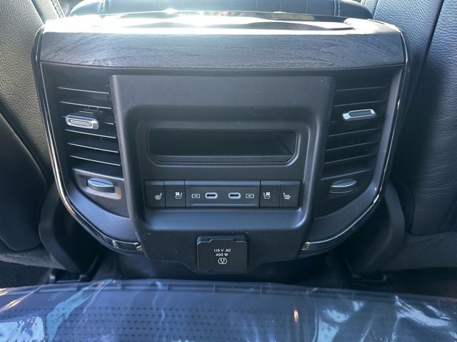 2026 RAM 1500 RAM 1500 LIMITED CREW CAB 4X4 5'7' BOX