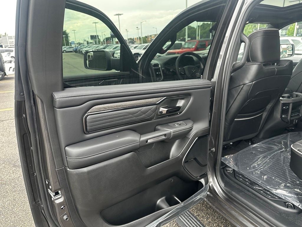 2027 RAM 1500 Limited
