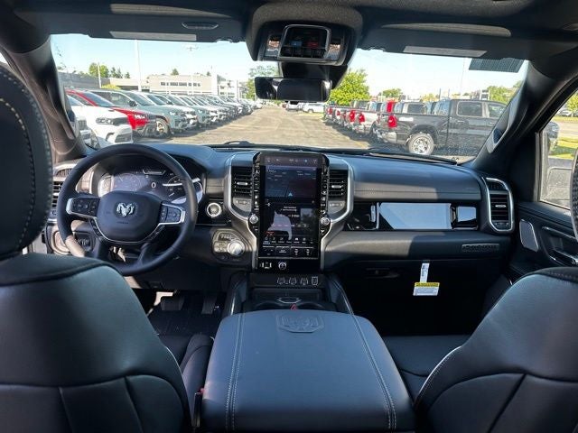2026 RAM 1500 RAM 1500 LARAMIE CREW CAB 4X4 5'7' BOX
