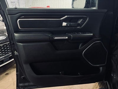 2022 RAM 1500 Laramie Crew Cab 4x4 5'7' Box