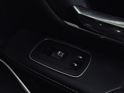 2022 RAM 1500 Laramie Crew Cab 4x4 5'7' Box