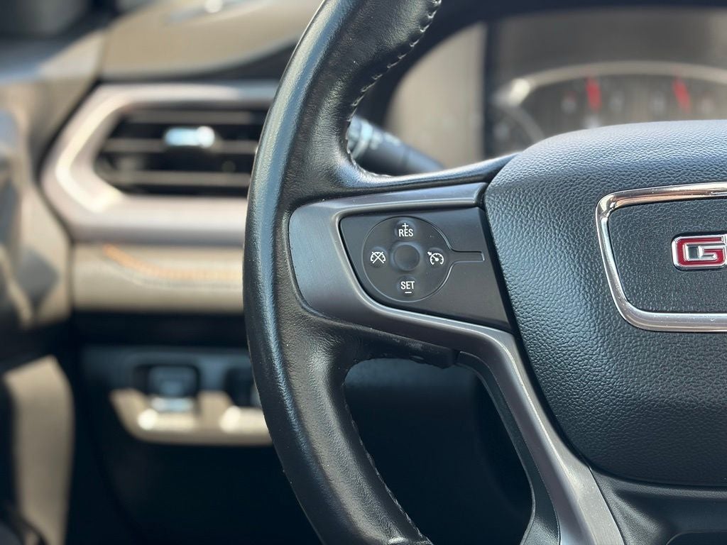 2020 GMC Acadia AWD AT4