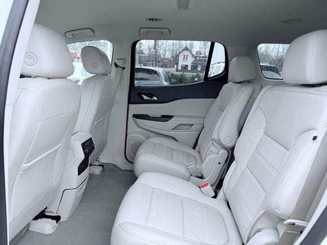 2023 GMC Acadia AWD Denali