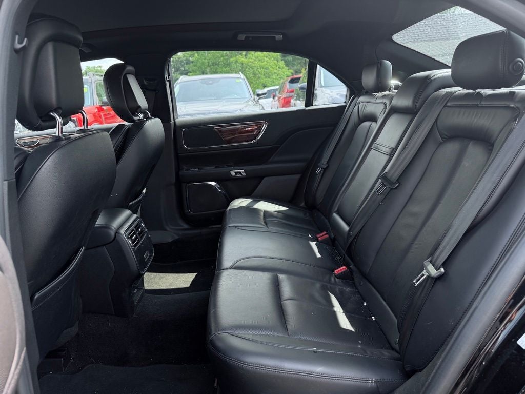 2017 Lincoln Continental Select
