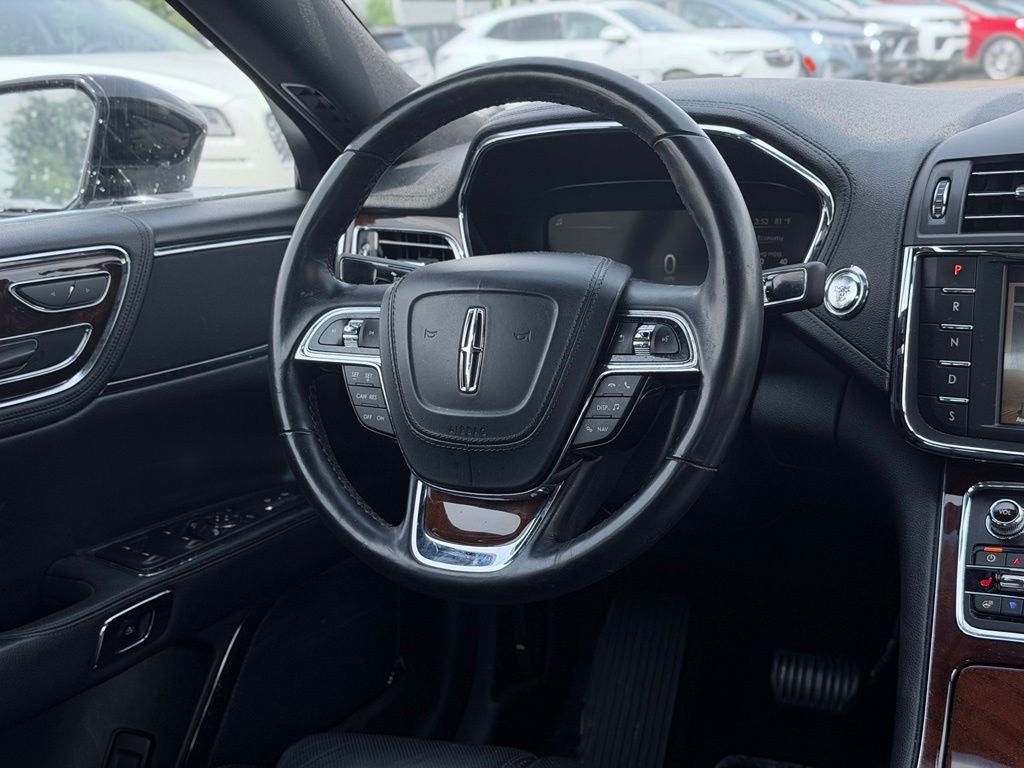 2017 Lincoln Continental Select