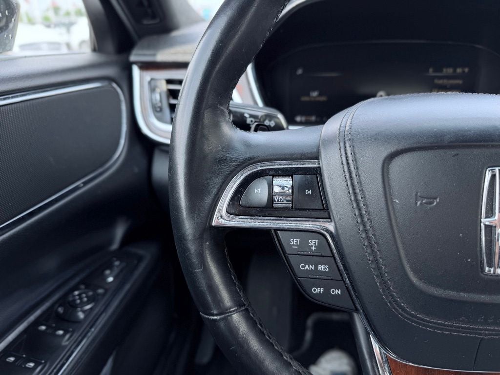 2017 Lincoln Continental Select