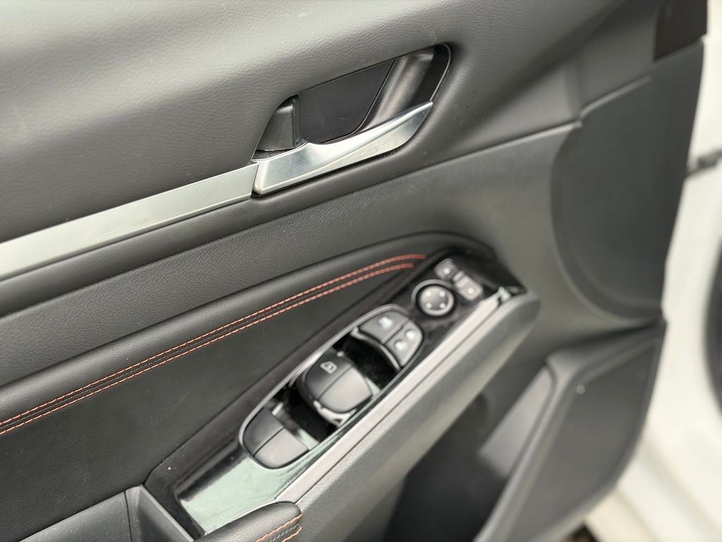 2023 Nissan Altima SR FWD