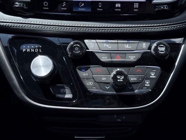 2027 Chrysler Pacifica PACIFICA SELECT
