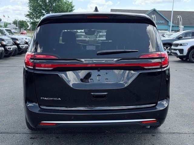 2027 Chrysler Pacifica PACIFICA SELECT