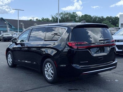 2027 Chrysler Pacifica PACIFICA SELECT
