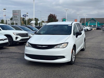 2027 Chrysler Pacifica LX