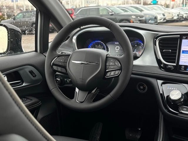 2026 Chrysler Pacifica PACIFICA LIMITED AWD