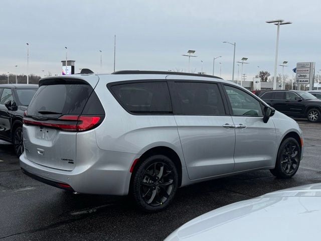 2026 Chrysler Pacifica PACIFICA LIMITED AWD