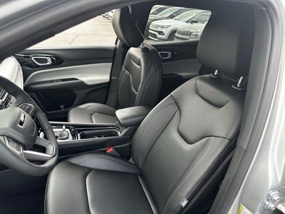 2025 Jeep Compass COMPASS LIMITED 4X4