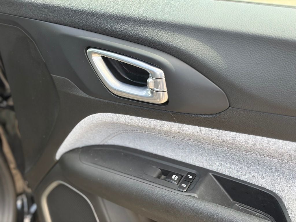2024 Jeep Compass Latitude Lux FWD