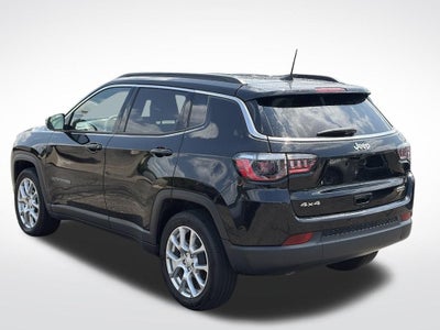 2024 Jeep Compass Latitude Lux FWD