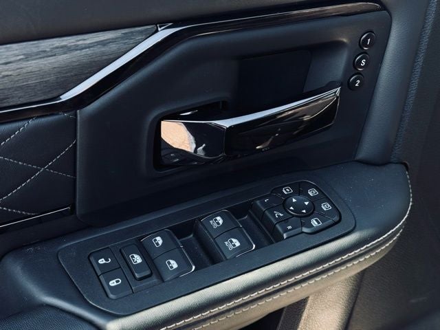 2026 RAM 2500 RAM 2500 LIMITED CREW CAB 4X4 6'4' BOX