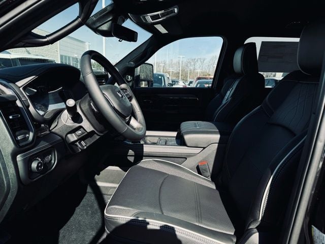 2026 RAM 2500 RAM 2500 LIMITED CREW CAB 4X4 6'4' BOX