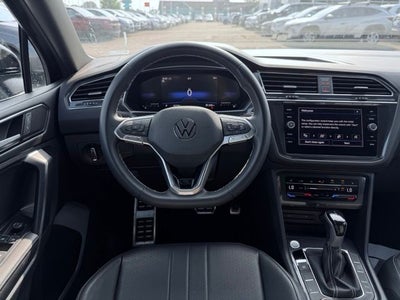 2023 Volkswagen Tiguan 2.0T SE R-Line Black