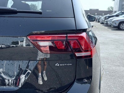 2023 Volkswagen Tiguan 2.0T SE R-Line Black