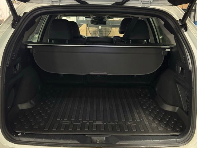 2023 Subaru Outback Touring XT