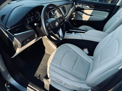 2023 Buick Enclave Essence AWD