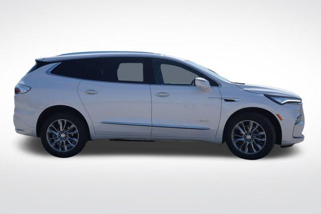 2022 Buick Enclave AWD Avenir