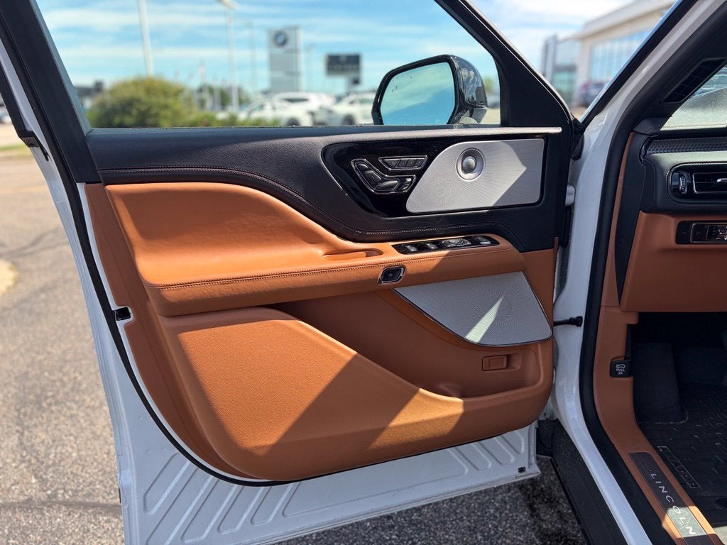 2025 Lincoln Aviator Black Label Premium