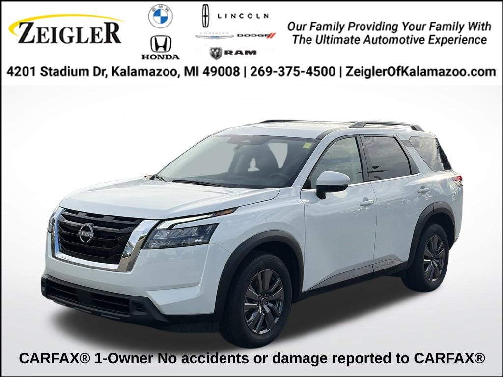 2025 Nissan Pathfinder SV